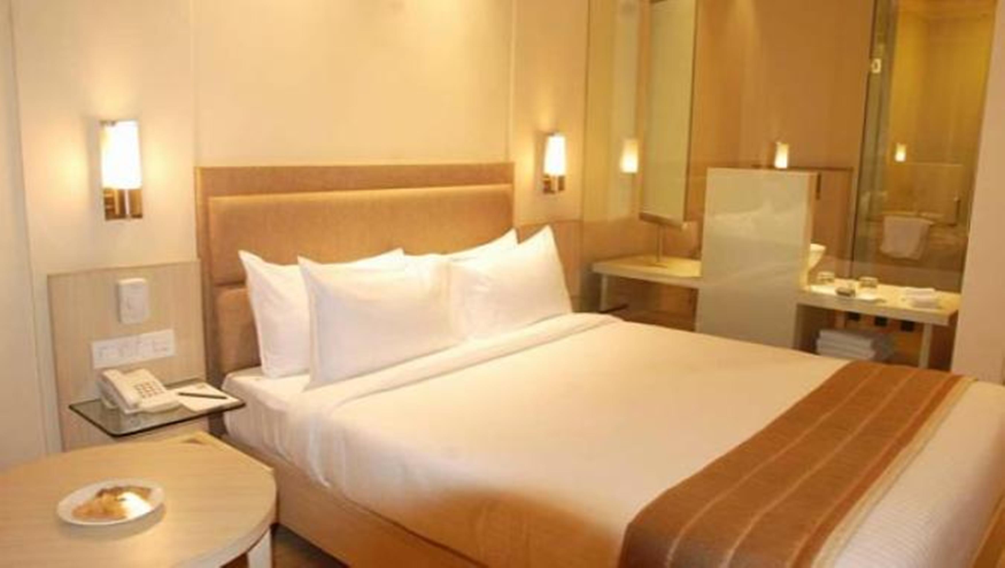 Sarovar Portico Naraina, Hotel Nueva Delhi Exterior foto